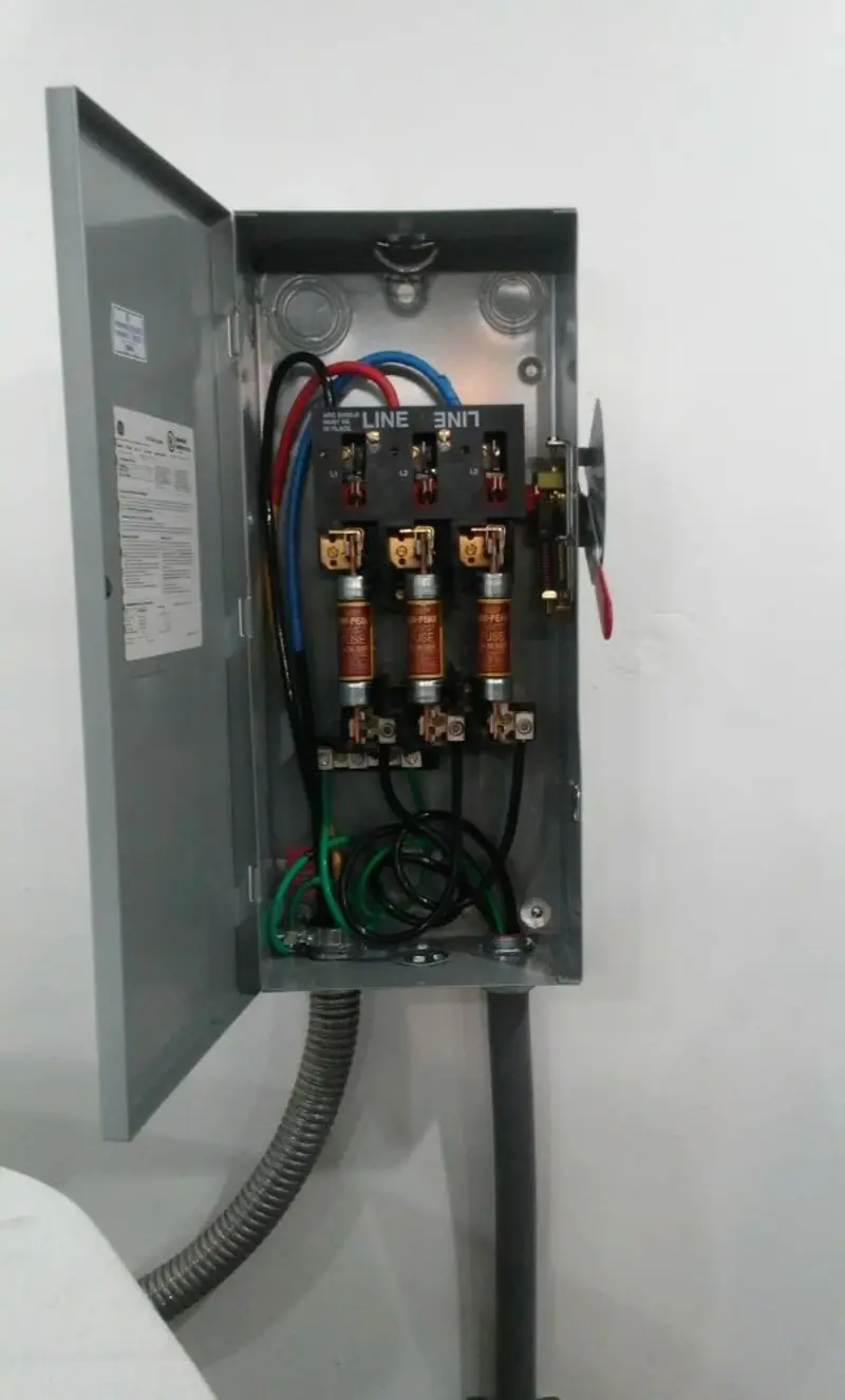 Three-phase disconnect switch installed for Electrical Wiring & Rewiring in Bullard
